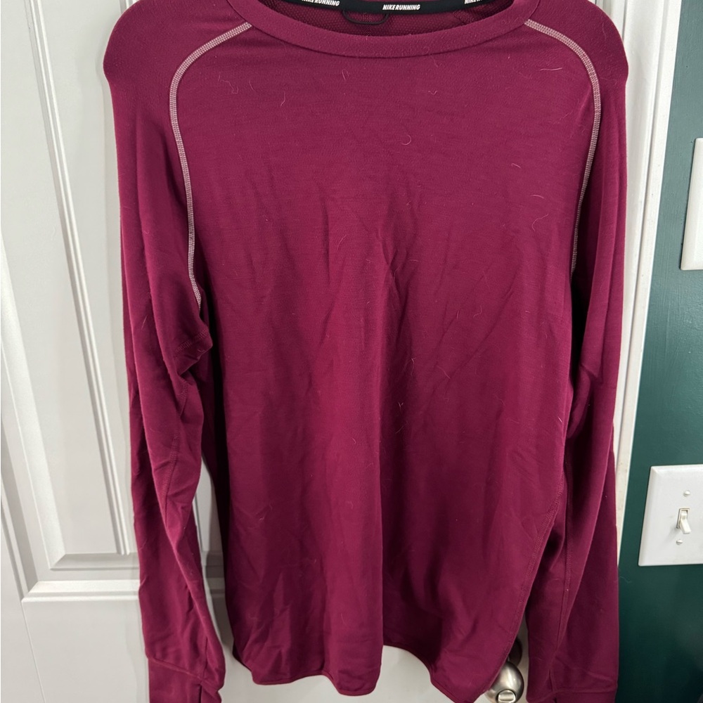 Nike Men’s Long Sleeve Running Shirt – Size Medium